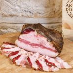 Tagliere-guanciale-di-maiale